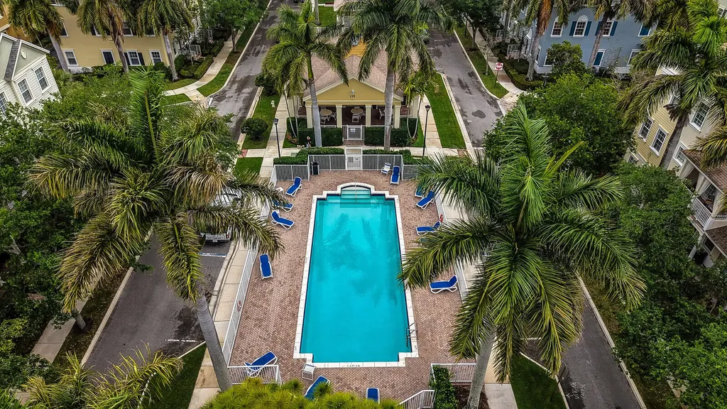 174 W Thatch Palm Circle Jupiter FL 33458