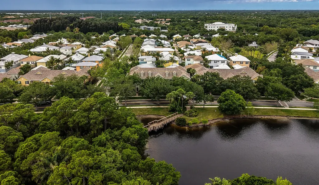 174 W Thatch Palm Circle Jupiter FL 33458