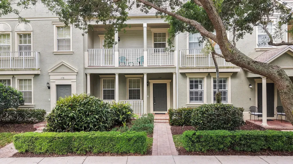 174 W Thatch Palm Circle Jupiter FL 33458