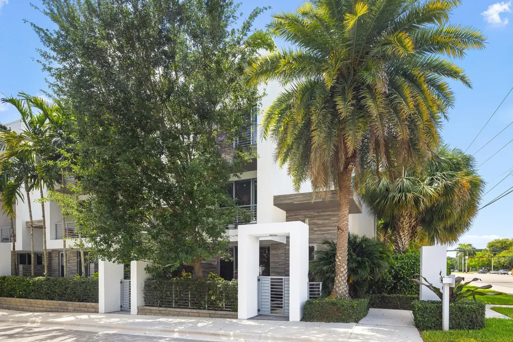 1851 NW 40th Drive Boca Raton FL 33431