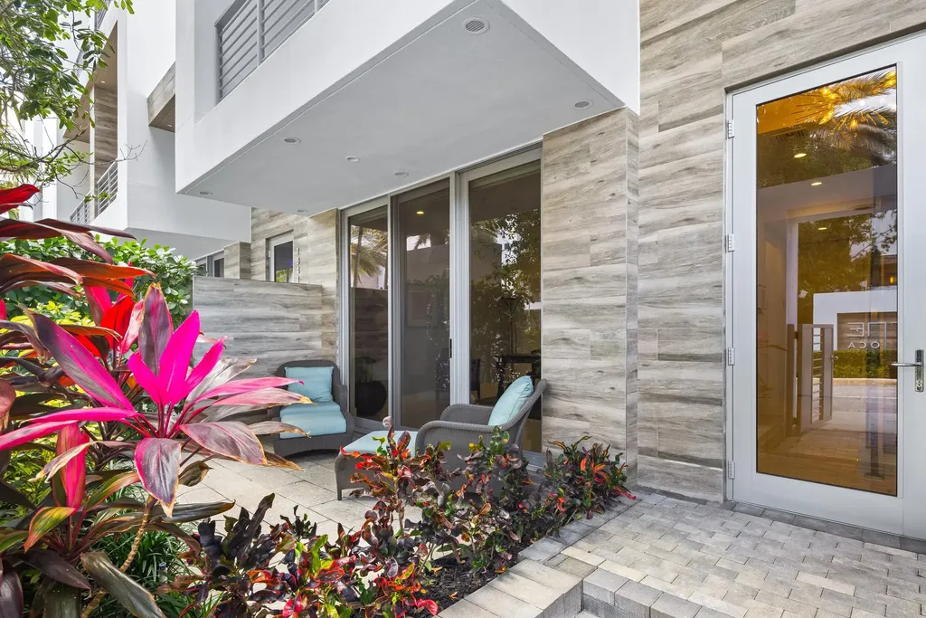 1851 NW 40th Drive Boca Raton FL 33431