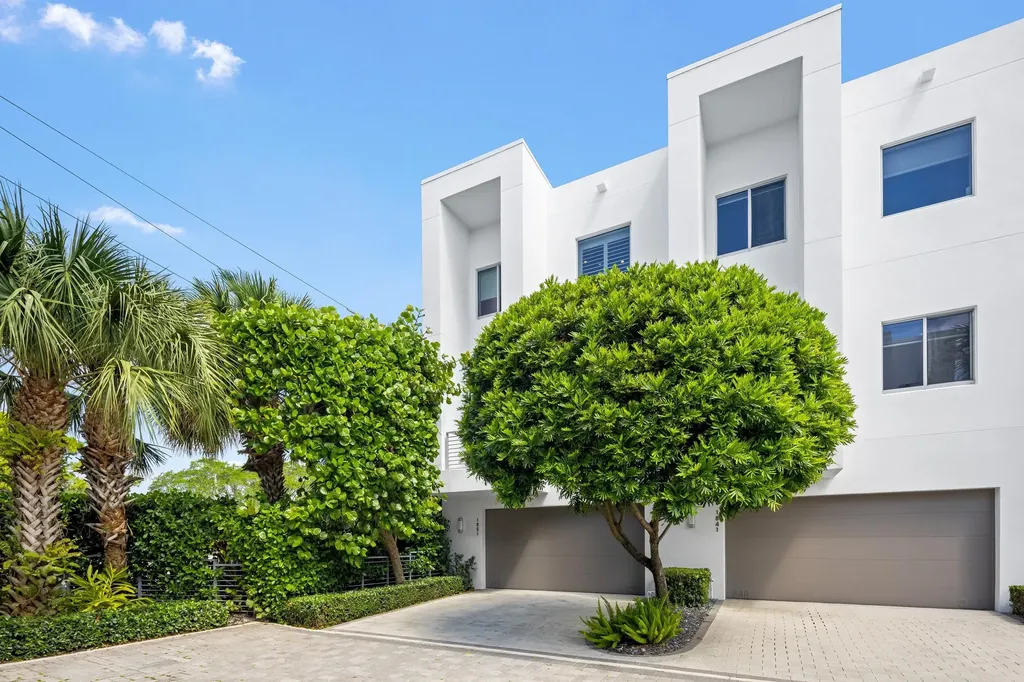 1851 NW 40th Drive Boca Raton FL 33431