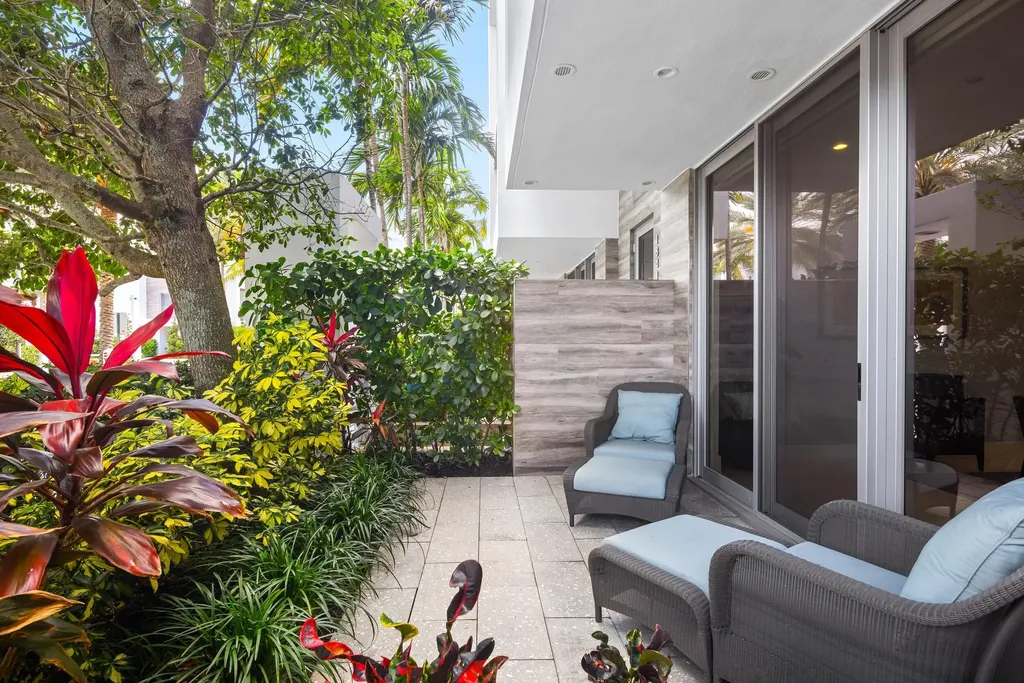 1851 NW 40th Drive Boca Raton FL 33431
