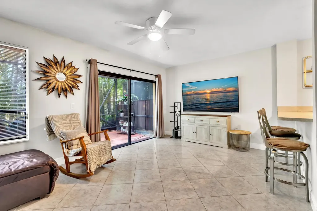 9934 Royal Palm Boulevard Coral Springs FL 33065