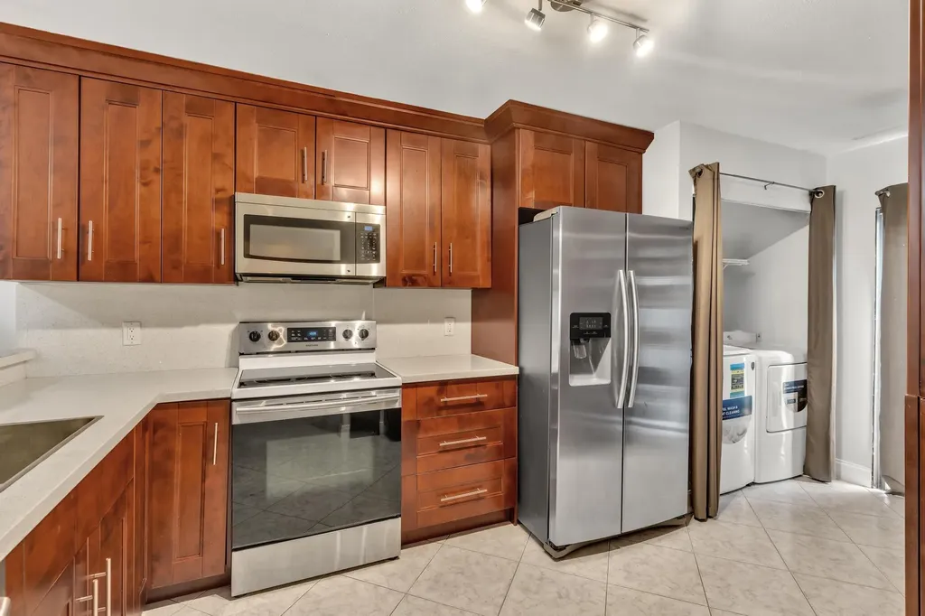 9934 Royal Palm Boulevard Coral Springs FL 33065
