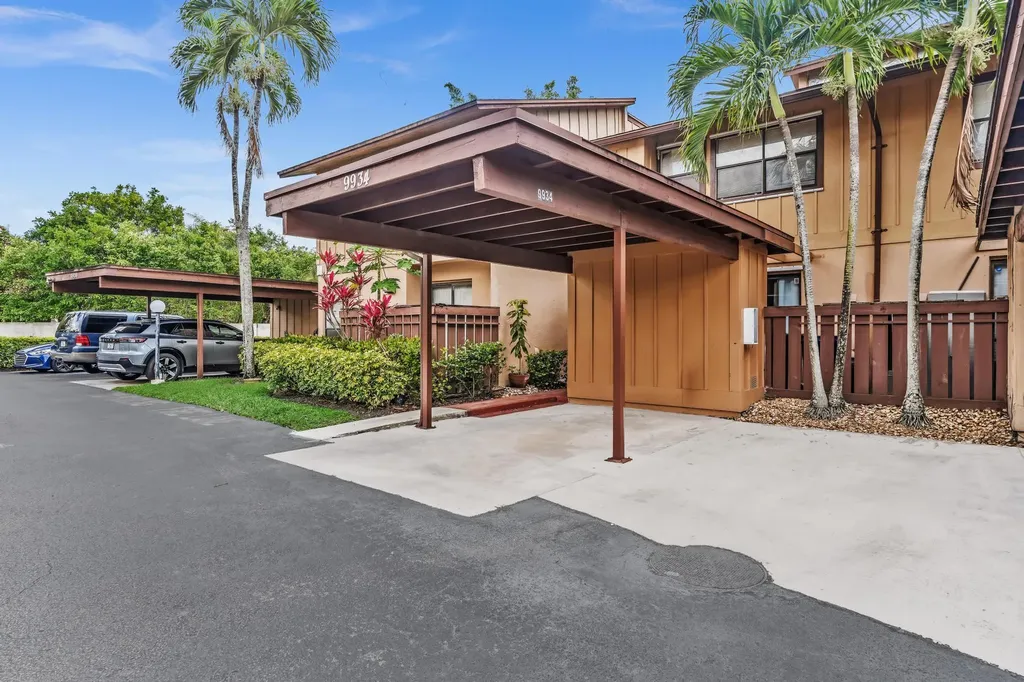 9934 Royal Palm Boulevard Coral Springs FL 33065
