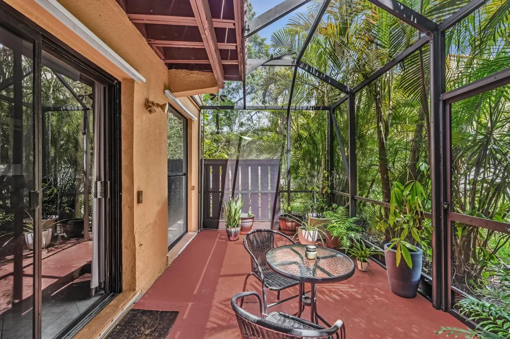 9934 Royal Palm Boulevard Coral Springs FL 33065