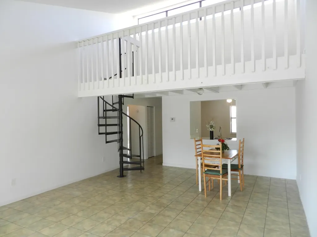 1110 E Lakeview Drive Drive E Royal Palm Beach FL 33411