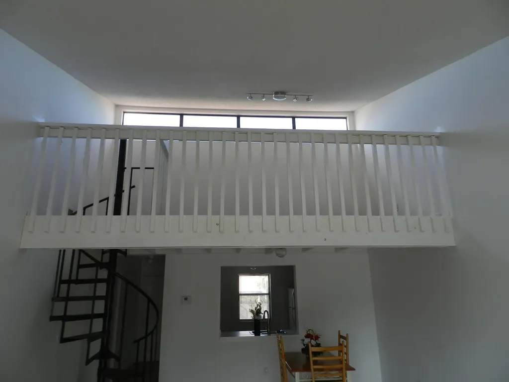 1110 E Lakeview Drive Drive E Royal Palm Beach FL 33411
