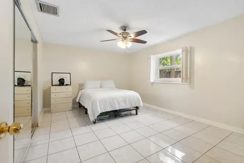306 18th Avenue N Lake Worth Beach FL 33460