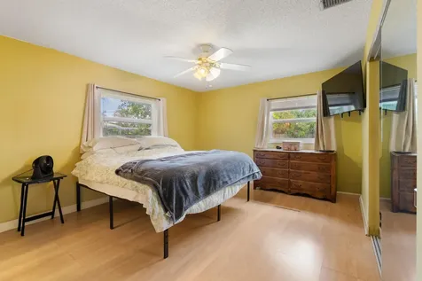 306 18th Avenue N Lake Worth Beach FL 33460