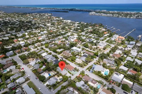 306 18th Avenue N Lake Worth Beach FL 33460