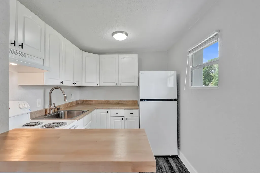 234 NE 14th Avenue Pompano Beach FL 33060