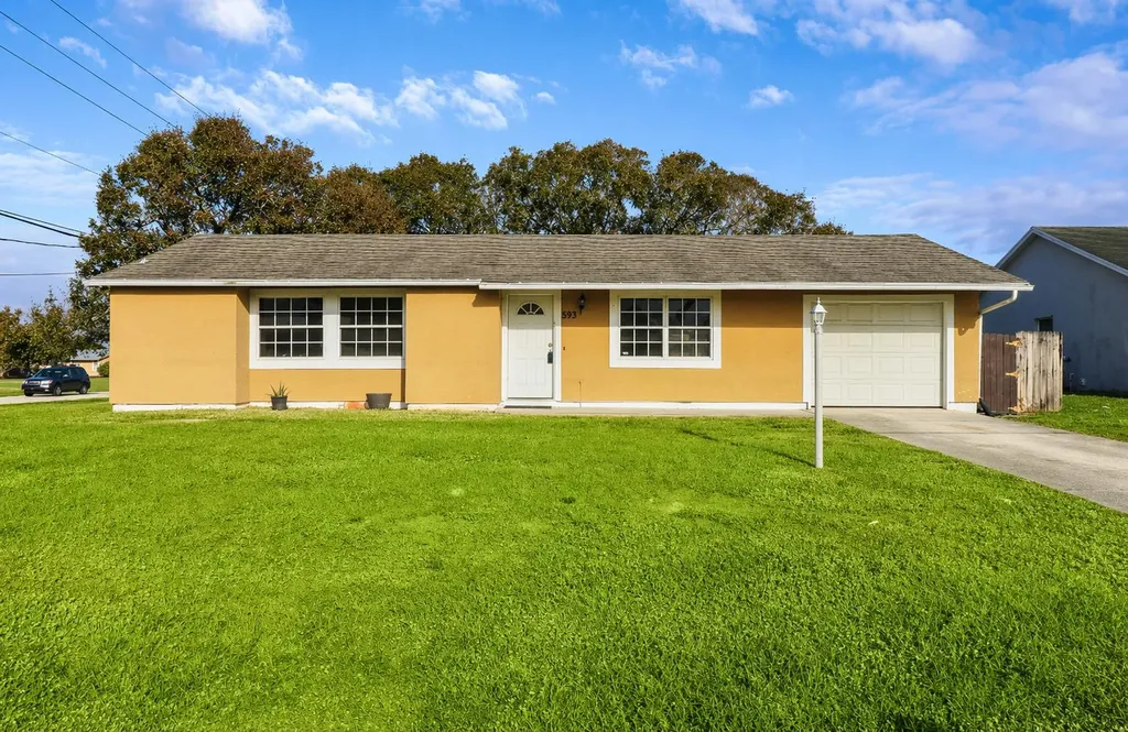 693 SW Nichols Terrace Port St Lucie FL 34953