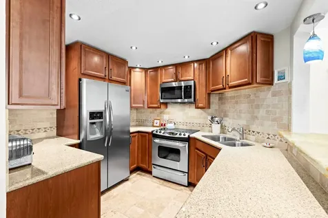 3000 E Sunrise Boulevard Fort Lauderdale FL 33304