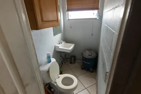 4511 NE 6th Avenue Oakland Park FL