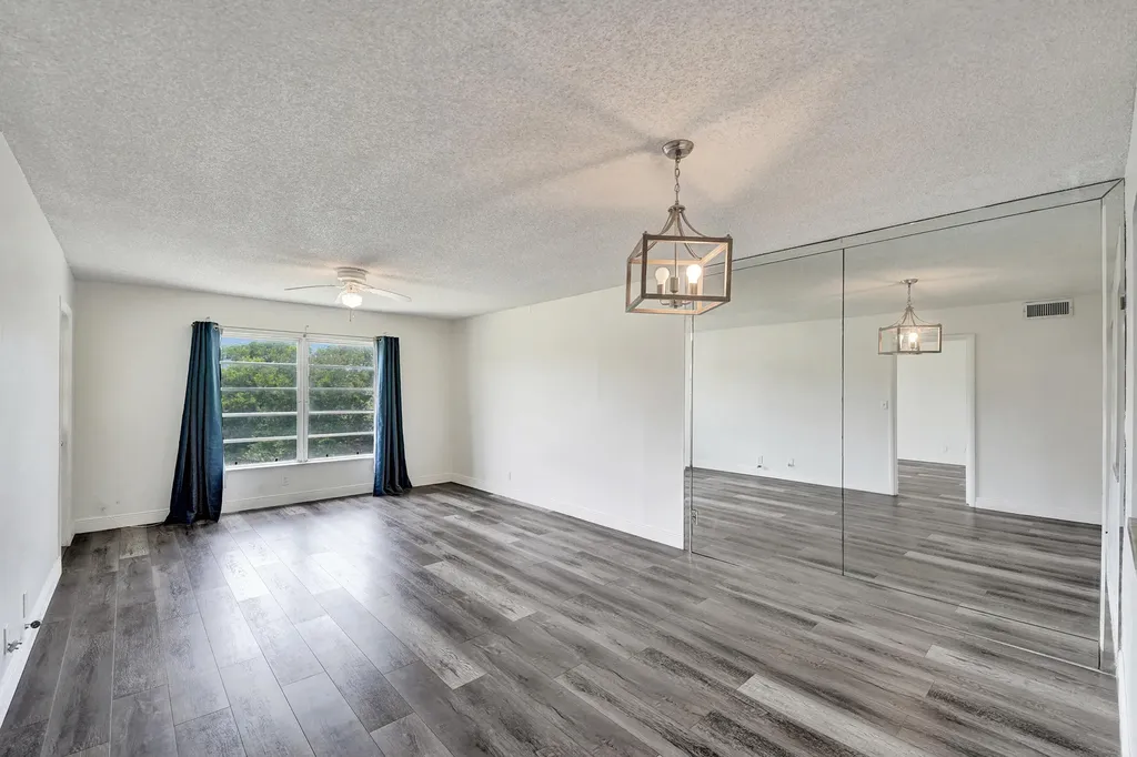 2430 SW 81st Avenue Davie FL 33324