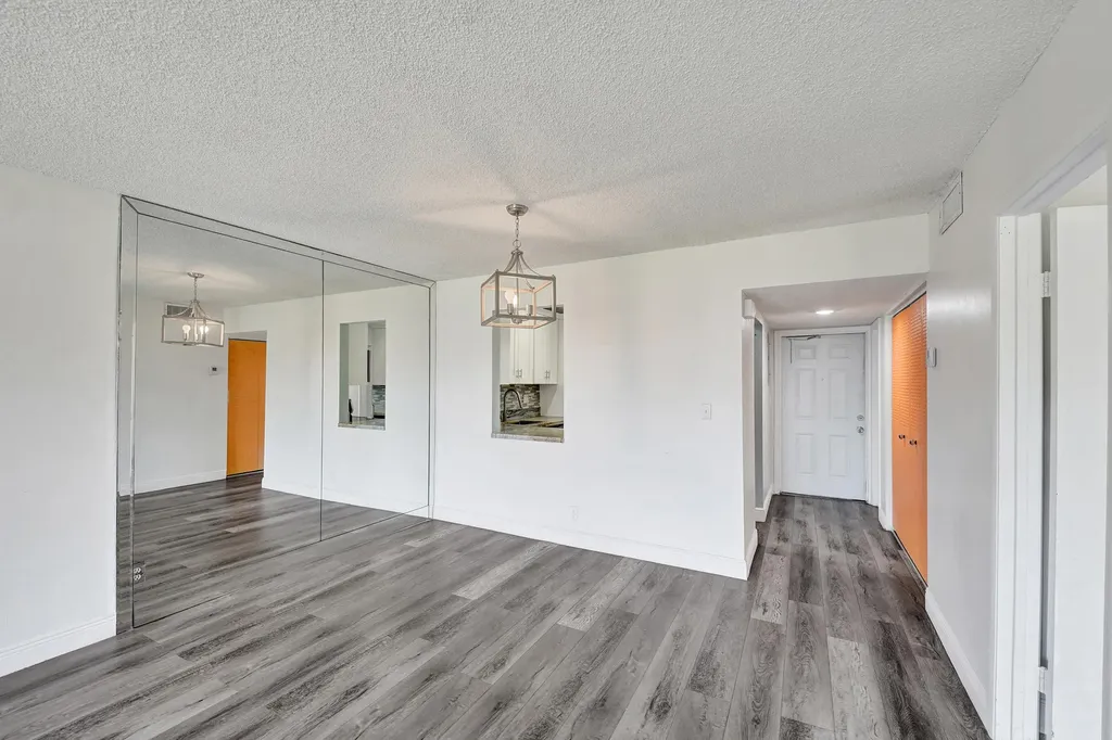 2430 SW 81st Avenue Davie FL 33324