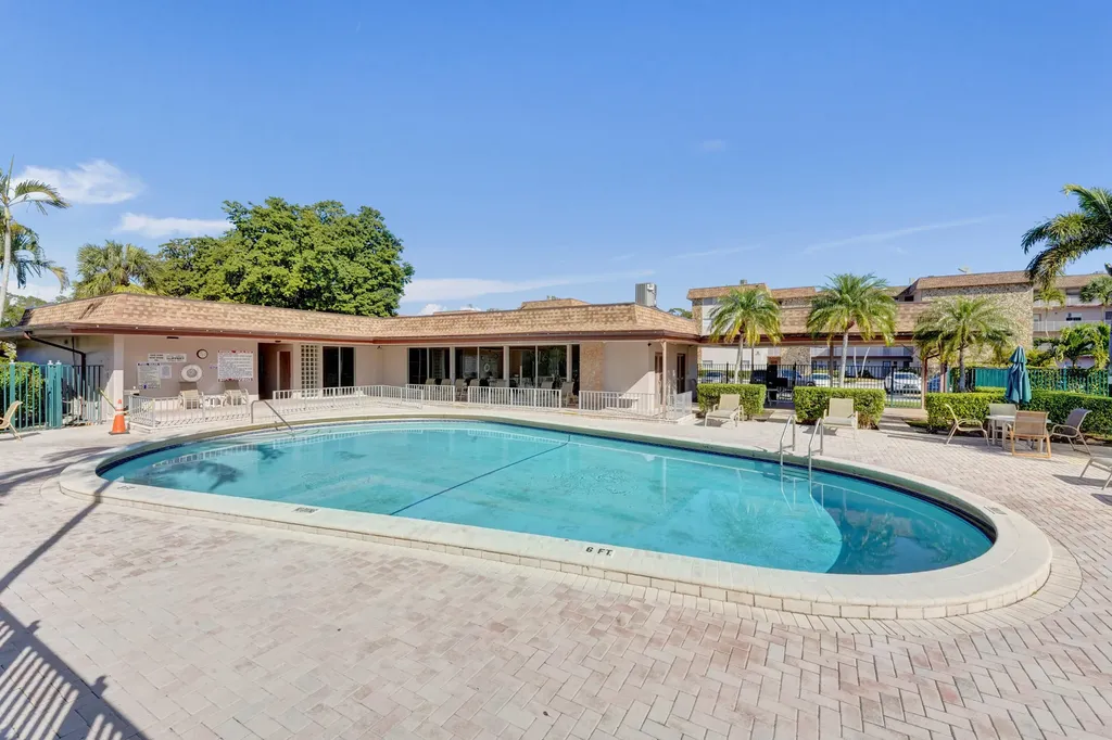 2430 SW 81st Avenue Davie FL 33324
