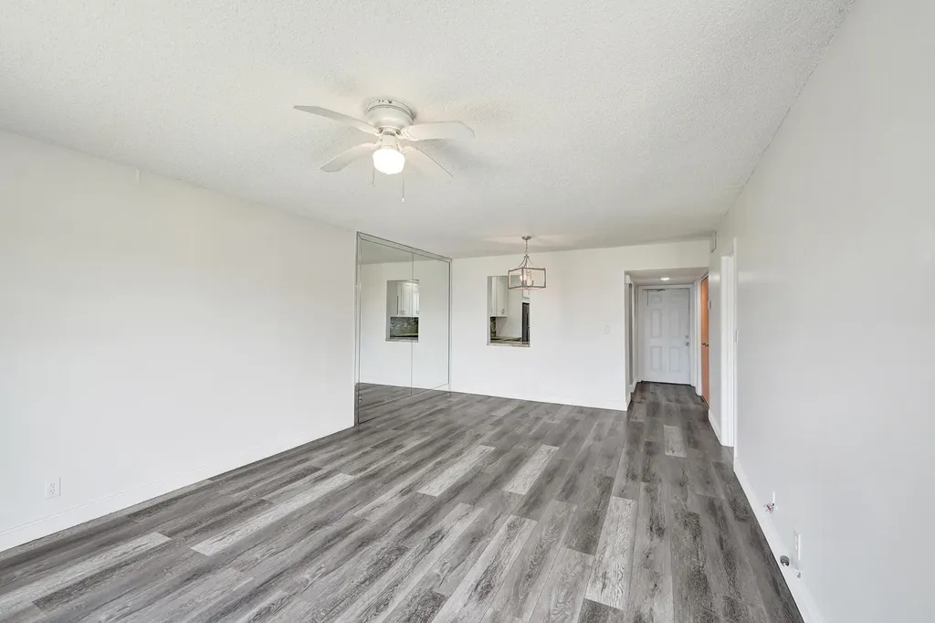 2430 SW 81st Avenue Davie FL 33324