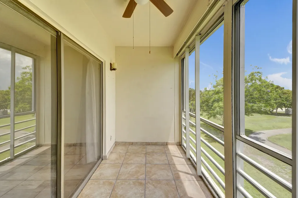 2430 SW 81st Avenue Davie FL 33324