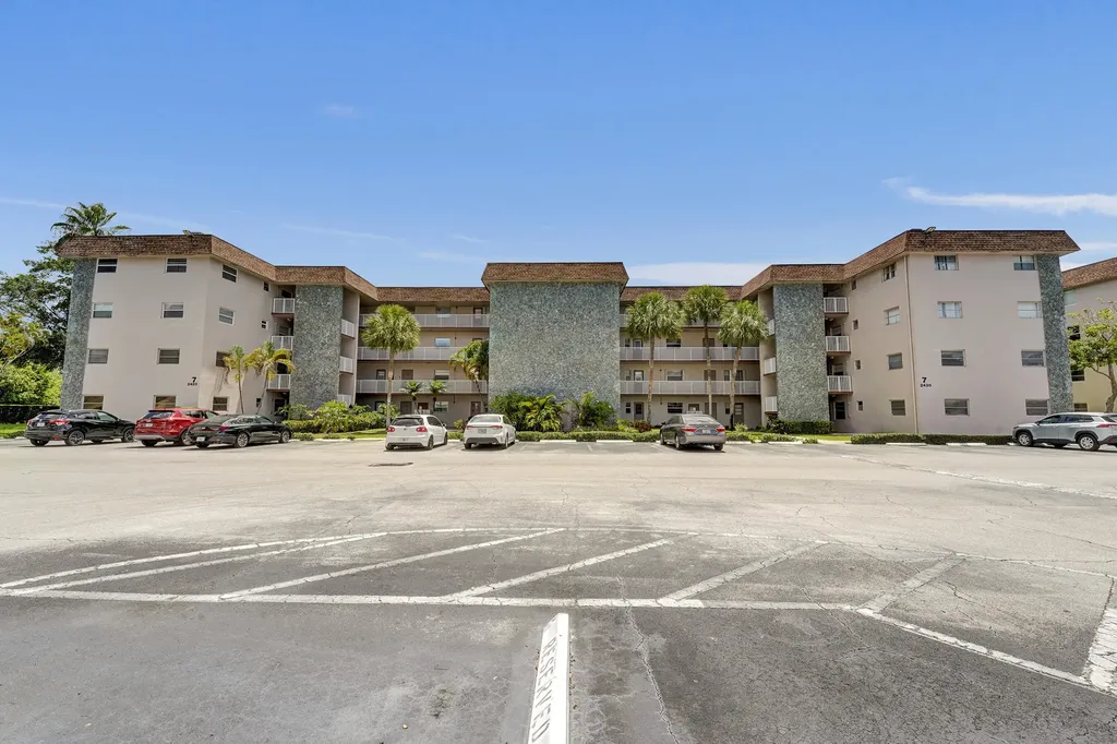 2430 SW 81st Avenue Davie FL 33324