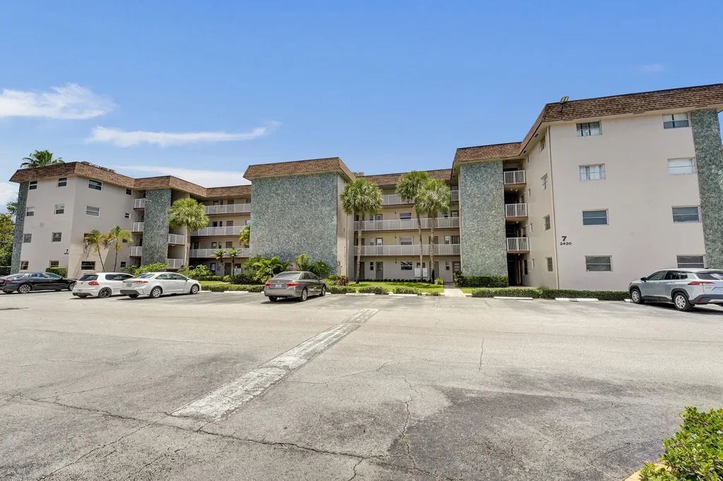 2430 SW 81st Avenue Davie FL 33324