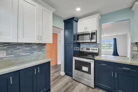 2430 SW 81st Avenue Davie FL 33324