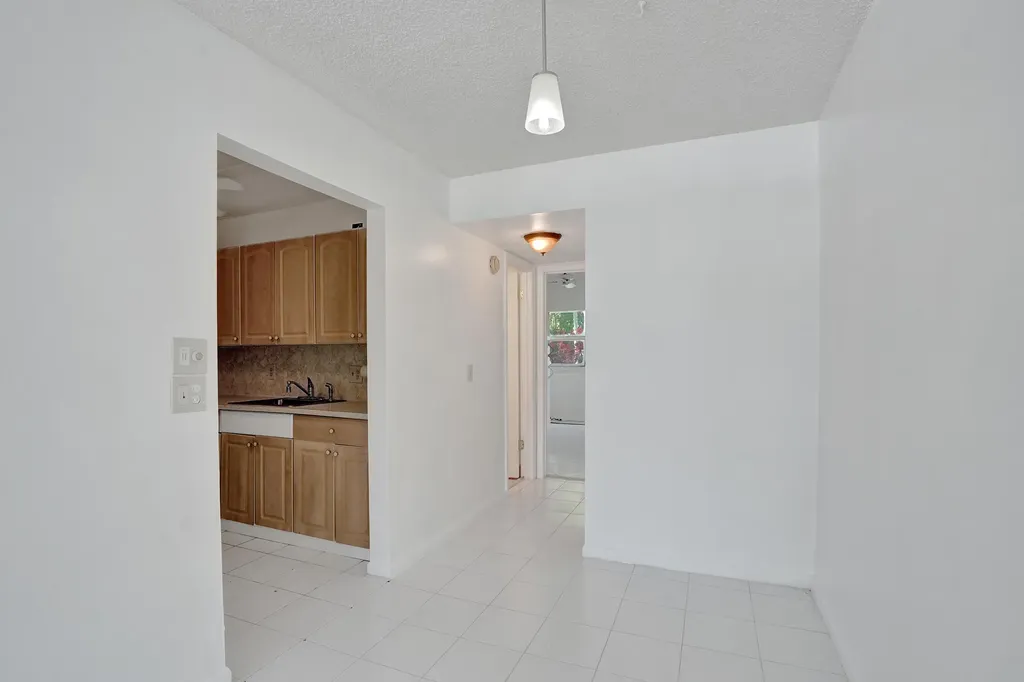 392 Durham Circle Deerfield Beach FL 33442