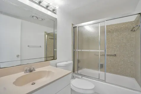 392 Durham Circle Deerfield Beach FL 33442