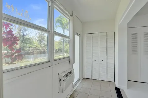 392 Durham Circle Deerfield Beach FL 33442