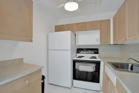 392 Durham Circle Deerfield Beach FL 33442