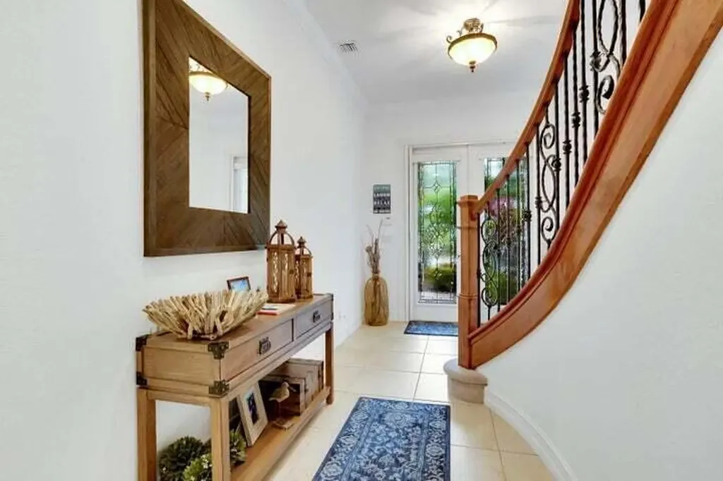 1000 Us-1 Jupiter FL 33477