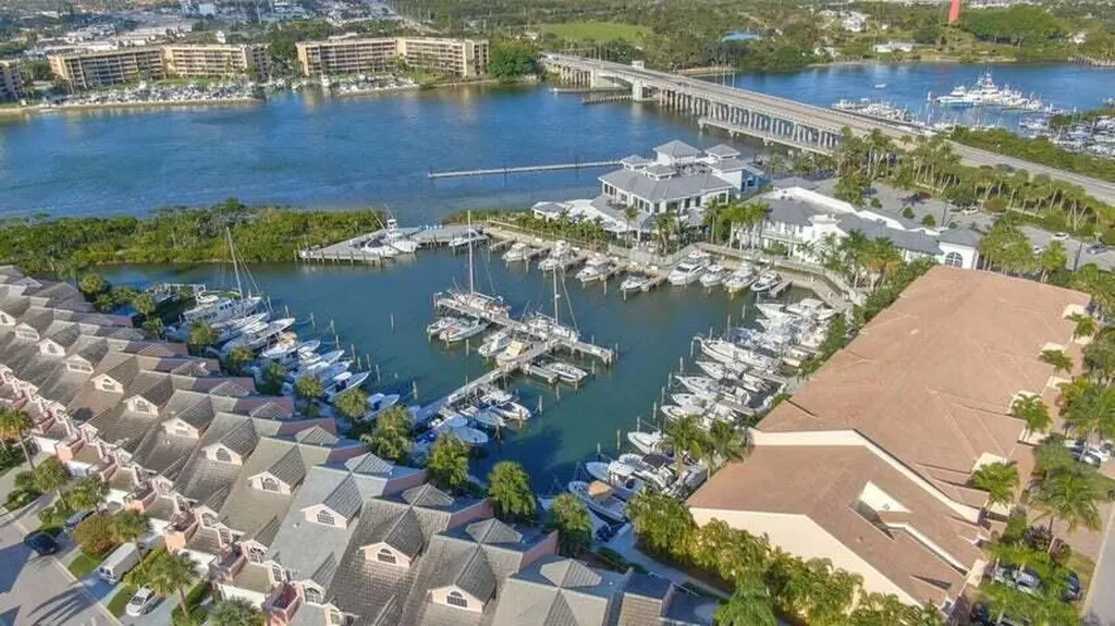 1000 Us-1 Jupiter FL 33477