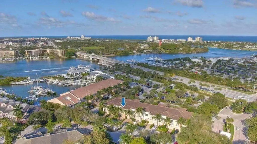 1000 Us-1 Jupiter FL 33477