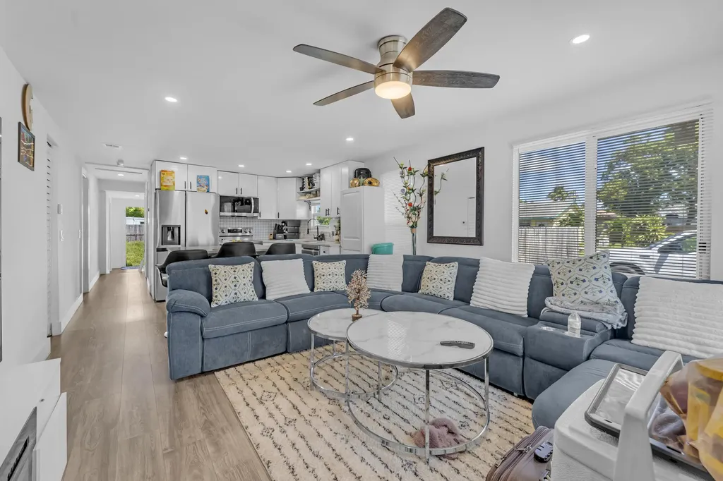 621 NW 15th Avenue Pompano Beach FL 33069