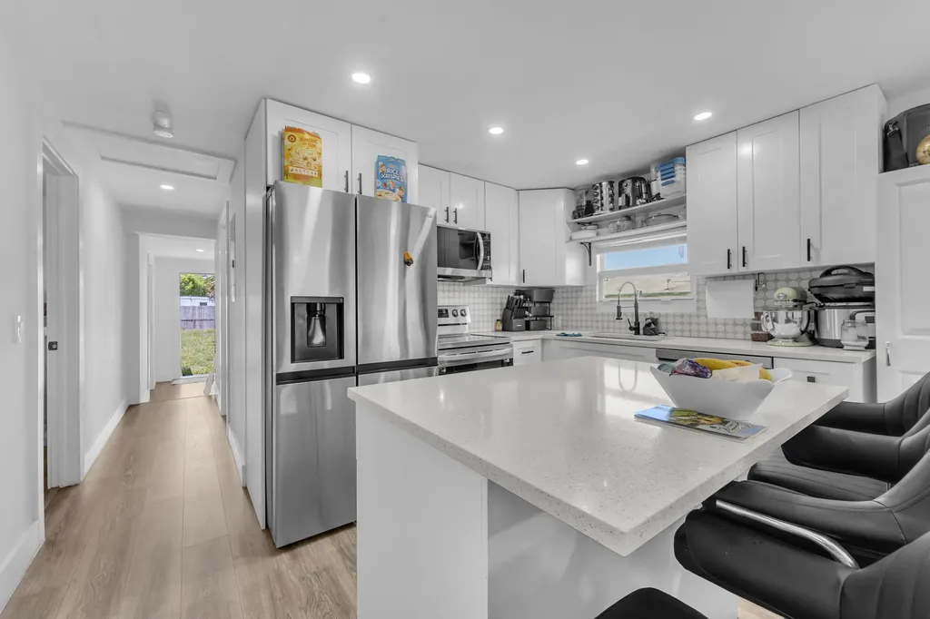 621 NW 15th Avenue Pompano Beach FL 33069