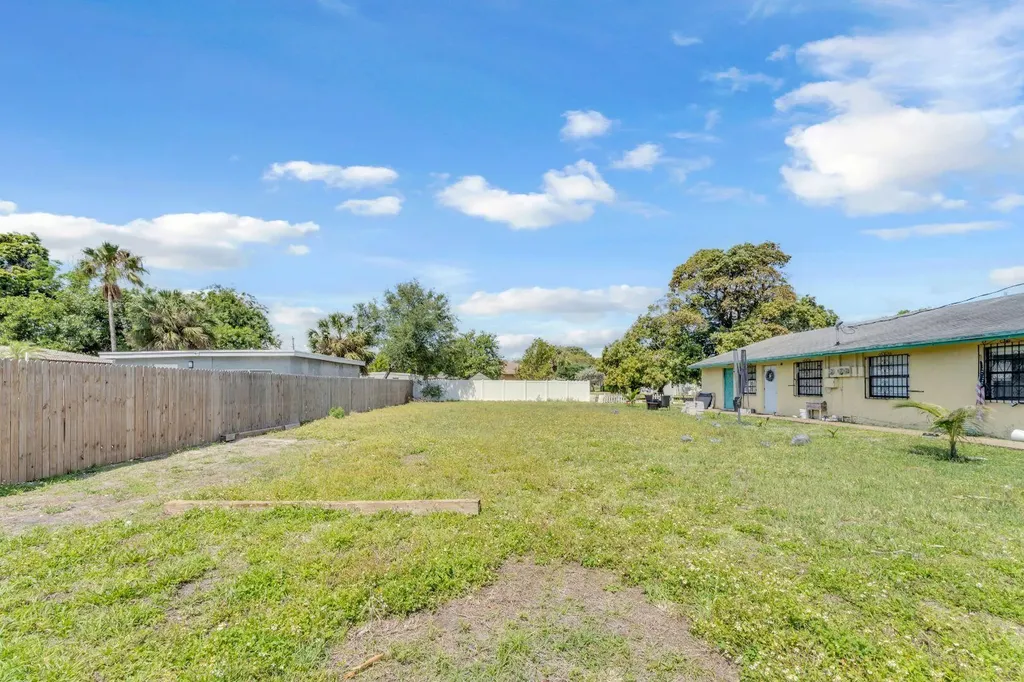 625 NW 15th Avenue Pompano Beach FL 33069