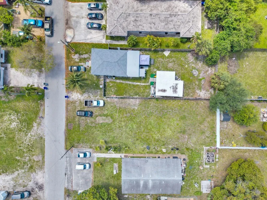 625 NW 15th Avenue Pompano Beach FL 33069
