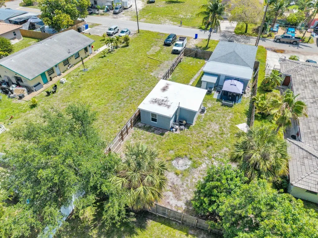 625 NW 15th Avenue Pompano Beach FL 33069