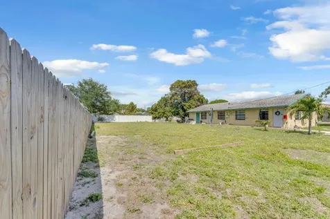 625 NW 15th Avenue Pompano Beach FL 33069