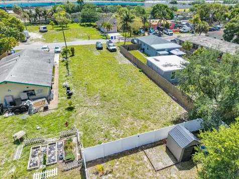 625 NW 15th Avenue Pompano Beach FL 33069
