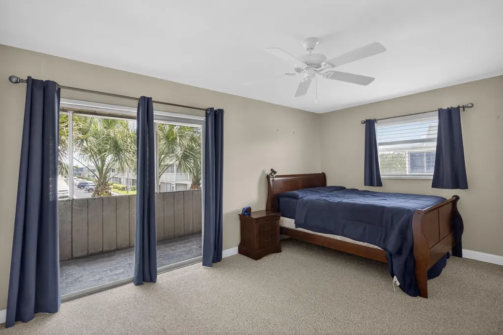 82 Flanders B Delray Beach FL 33484