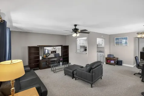 82 Flanders B Delray Beach FL 33484