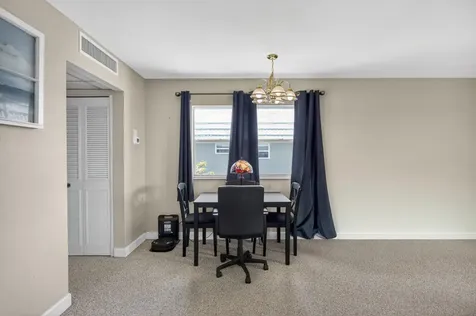 82 Flanders B Delray Beach FL 33484