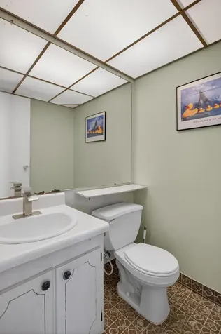 82 Flanders B Delray Beach FL 33484