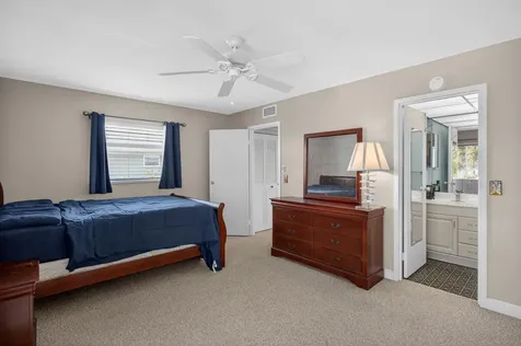 82 Flanders B Delray Beach FL 33484