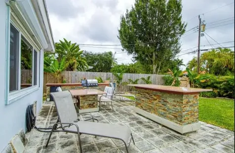 1905 N 45th Avenue Hollywood FL 33021