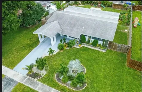 1905 N 45th Avenue Hollywood FL 33021