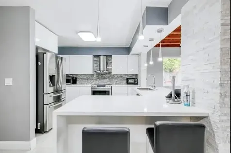 1905 N 45th Avenue Hollywood FL 33021